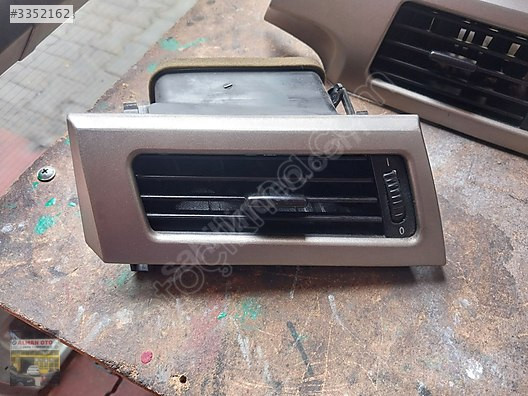 6910731 BMW E60 Sol Havalandırma ızgarası