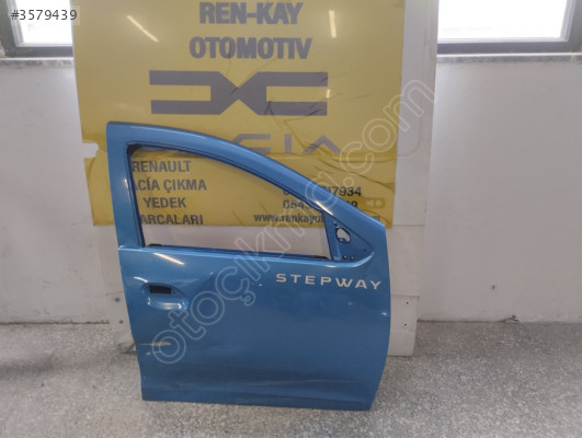 801103373R DACİA SANDERO SAĞ ÖN KAPI ORJ ÇIKMA RENKAY KOCAELİ