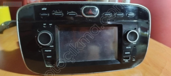 7356165770 FİAT LİNEA PUNTO TEYP ÇIKMA 2010 2015