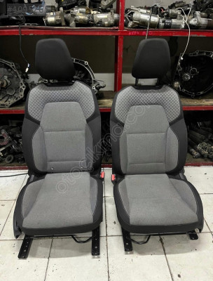 CLİO 5 ÖN KOLTUK AKİL YAMAN OTOMOTİV