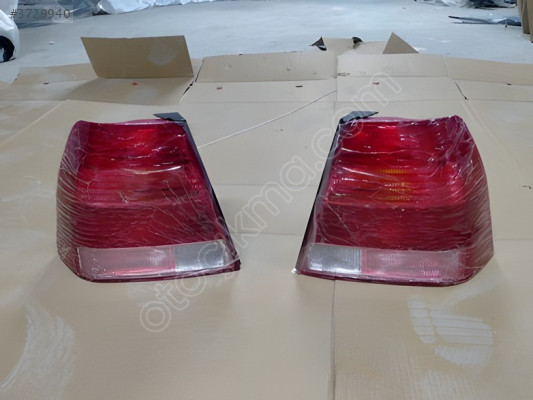 VOLKSWAGEN BORA SAĞ-SOL ARKA STOP SIFIR 1J5945095AA
