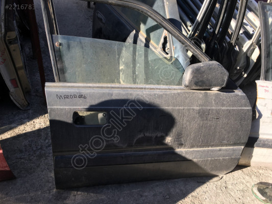 Mazda 626 1990 Sağ Ön Kapı Kilidi Cam Krikosu Kapı Çıtası