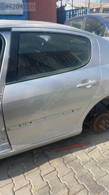 Peugeot 407 sol arka kapı gri