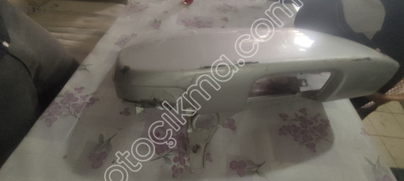 Renault Trafic arka tampon sol kulak
