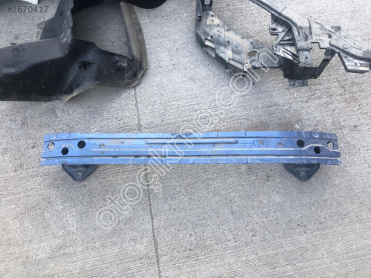 SUBARU FORESTER ARKA TAMPON DEMİRİ