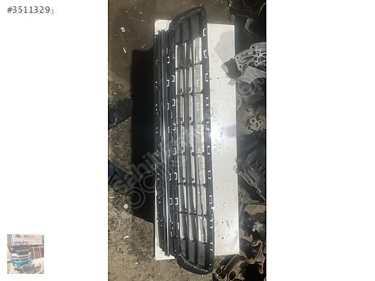 5G0853677A Vw golf7 ön tampon orta ızgara