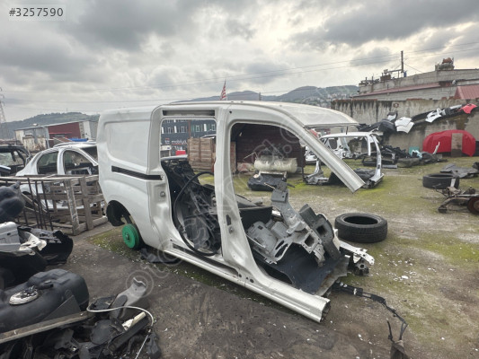 Fiat Doblo 3 Geniş aile sağ yan