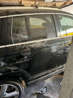 Audi Q7 Sağ Arka Kapı - Orijinal Çıkma Parça - 05366077016