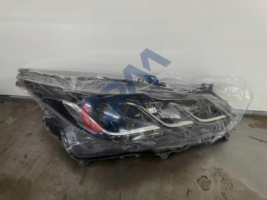 TOYOTA COROLLA SAĞ ÖN FAR