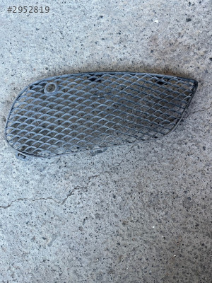MERCEDES C-CLASS W205 ÖN  TAMPON IZGARASI SAĞ A2058852623