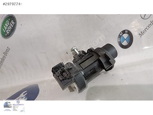 BMW 3 SERİSİ E90 BAGAJ KAPAAĞI KİLİD YUVASI ŞİFRELİ