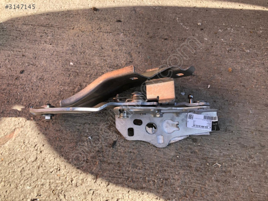 MERCEDES C SERİ W206 SAĞ KAPUT MENTEŞESİ 2068803901