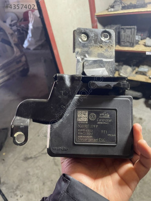 VOLKSWAGEN GOLF 7 ABS BEYNİ 5Q0 907 379 P