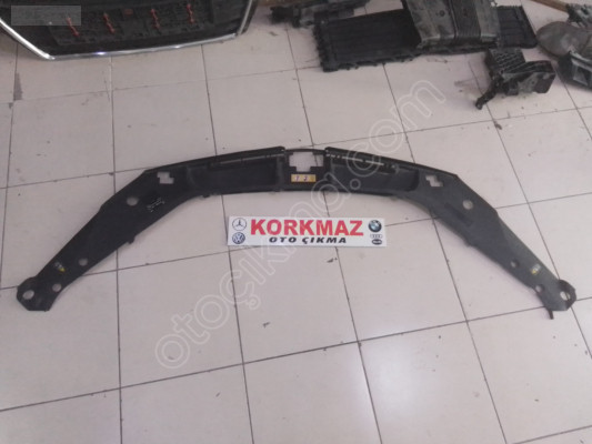 MERCEDES ML GL GLE ÖN PANEL ÜST BAKALİTİ