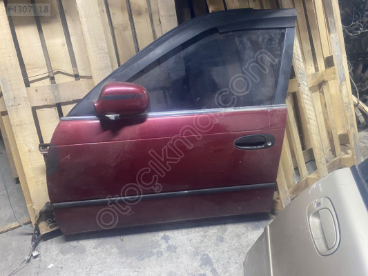 Toyota Corolla Sol Ön Kapı Çıkma 93 -98
