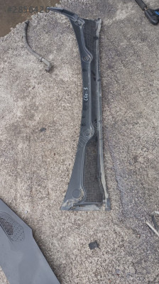RENAULT CLIO 5 ÖN CAM İZGARASI