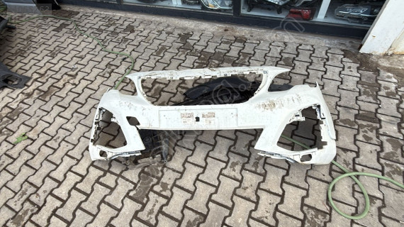 Peugeot 3008 ön tampon