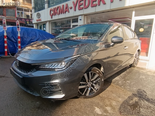 HONDA CİTY SOL ÖN ÇAMURLUK ORJİNAL SÖKME YEDEK PARÇA HATASIZ 20-