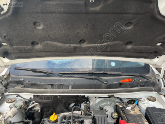 RENAULT TALİANT ÖN CAM IZGARASI ORJİNAL ÇIKMA