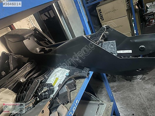 HYUNDAİ İ20 2019 ORTA KONSOL KOLÇAKLI ORİJİNAL...
