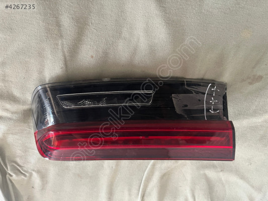 BMW 3 SERİ G20 ARKA SAĞ İÇ STOP HASARLI