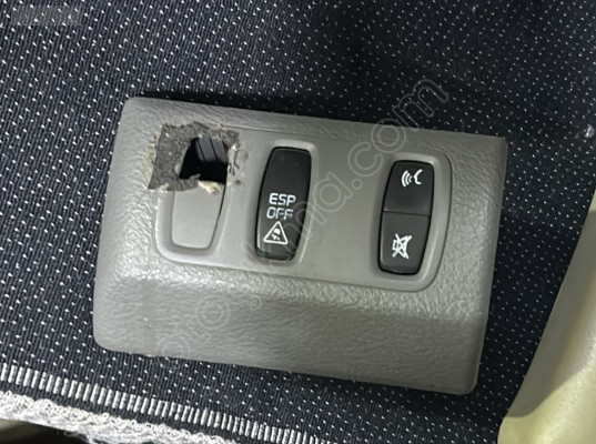 RENAULT LAGUNA 2 ESP VE SES KONTROL PANELİ DÜĞMELERİ 6686380137