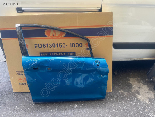 Ford Fiesta sağ ön kapı 2009-2017