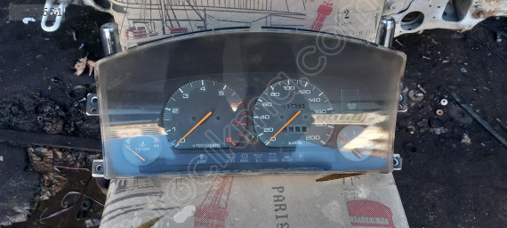 Mazda 626 kilometre saati