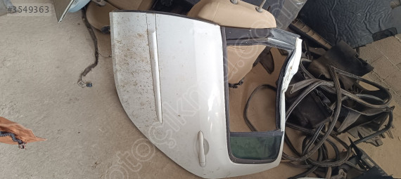 Clio 3 sol arka kapı