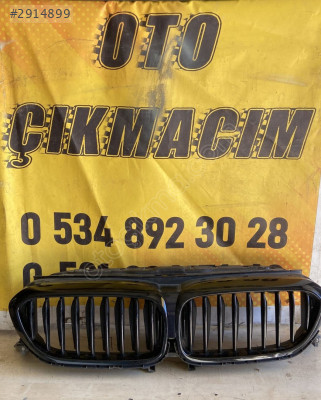 Bmw 5 Serisi G30 Ön Panjur - Oto Çıkma Parça No: 18715610