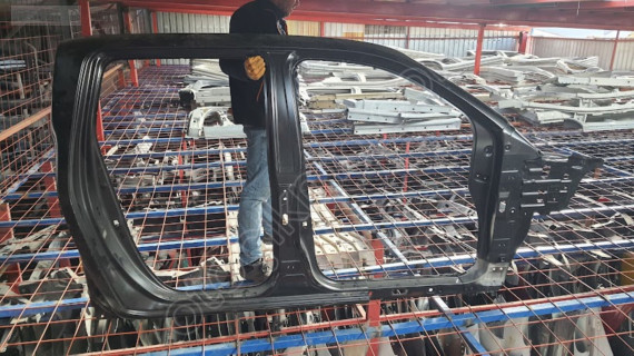 NİSSAN NAVARA SAĞ YAN DUVAR SACI SEFALILAR OTO ÇIKMA