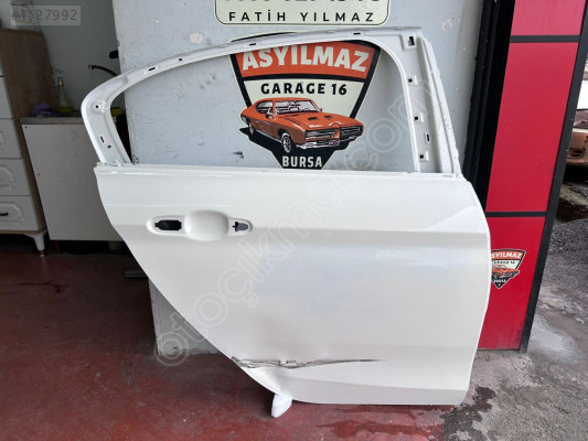 EGEA SAĞ ARKA KAPI ORJİNAL