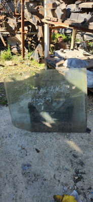 Proton 416 sağ arka kapı camı