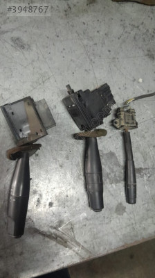 PEJO 206 SİNYAL VE SİLECEK KOLU ESKİ MODEL ÇIKMA PARÇA