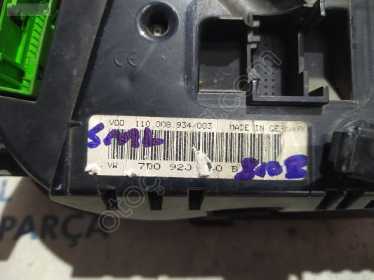 ÇIKMA VW TRANSPORTER T4 KİLOMETRE SAATİ GÖSTERGE SAATİ 7D0920800B
