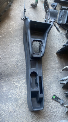 RENAULT CLİO5 ORTA KONSOL OTO FEDAİ