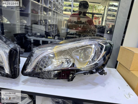 MERCEDES W176 MAKYAJLI KASA FAR