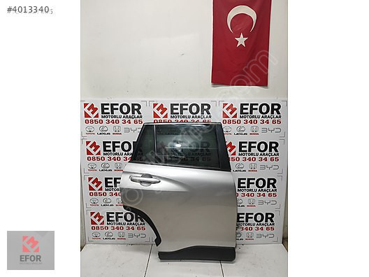 TOYOTA COROLLA CROSS SAĞ ARKA KAPI SÖKME ORJİNAL YEDEK PARÇA
