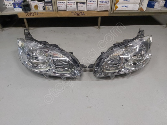 PEUGEOT 301 SAĞ-SOL ÖN FAR TAKIM
