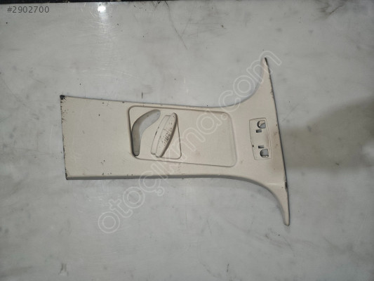 FORD FOCUS 2 ÇIKMA EMNİYET KEMER PLASTİĞİ