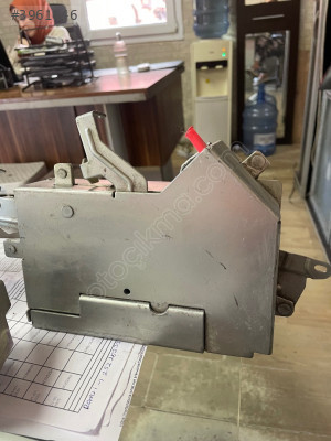 Ford transit sol ön kapı kilidi