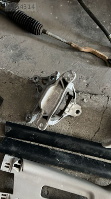 Honda civic Fc5 motor kulağı