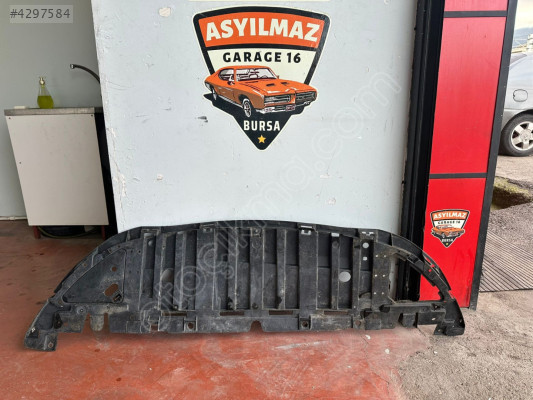 CLİO 4 ÖN TAMPON ALT MUHAFAZA ORJİNAL 622563607R