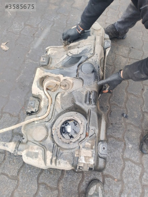 VOLKSWAGEN GOLF 7 DİZEL YAKIT DEPOSU ORİJİNAL ÇIKMA