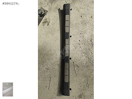 WJ G CHEROKEE ARKA KAPAK TRİM HAVALANDİRMA