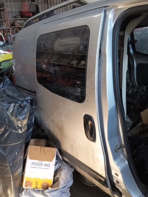 Fiat fiorino sağ sürgülü kapı