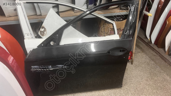 BMW F10 KASA 5 SERİSİ SOL ÖN KAPI ORJİNAL ÇIKMA