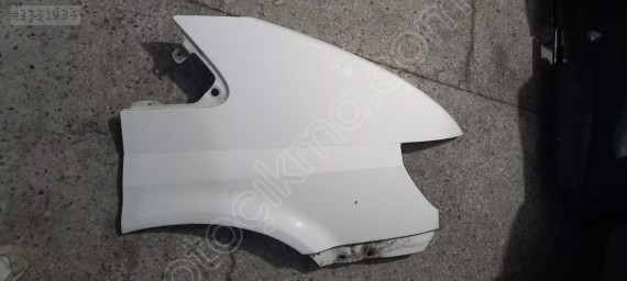 V184 sağ ön çamurluk çıkma orj