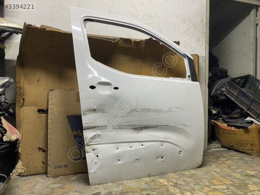 OPEL COMBO E SAĞ ÖN KAPI BEYAZ RENK ÇIKMA CANCAN OPEL