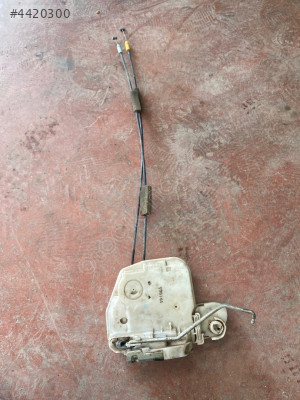 2017 MİTSUBİSHİ L200 SOL ÖN KAPI KİLİDİ